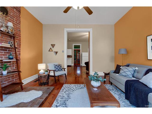 2208 Wyoming Street, St Louis, MO 63118