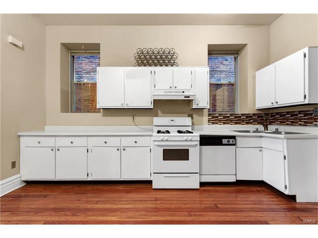 2208 Wyoming Street, St Louis, MO 63118