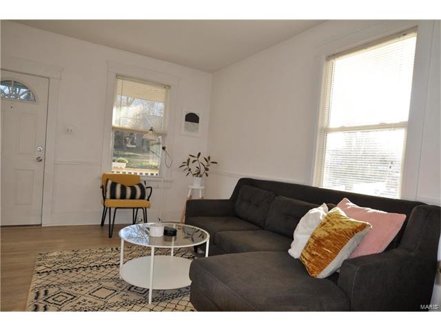 119 Madison Avenue, Webster Groves, MO 63119