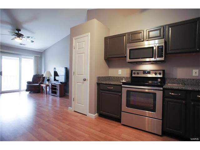 7501 Triwoods Drive, Shrewsbury, MO 63119