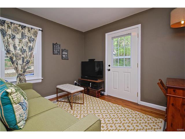 438 Oak Street, Webster Groves, United States 63119
