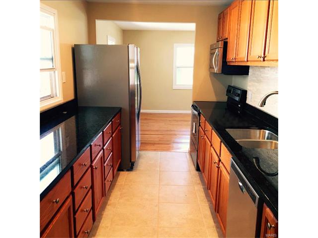 65 South Laclede Station Rd., Webster Groves, MO 63119