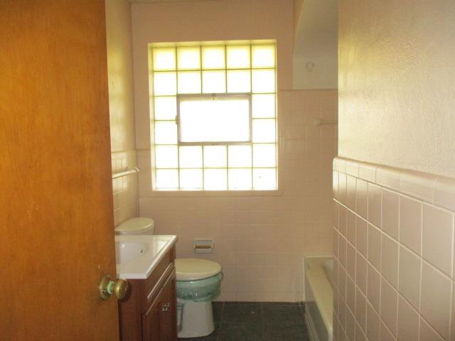 7119 Groveland DrSaint Louis, MO, 63121Saint Louis County
