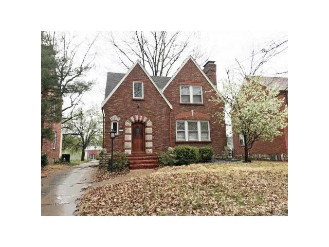 2964 Ridgeview Drive, St Louis, MO 63121