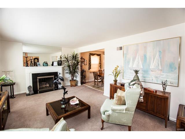 8415 Glen Echo DR, Bel-nor, United States 63121