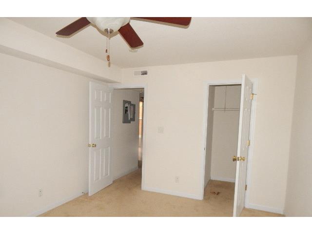 1996 Greenglen Dr #204Saint Louis, MO, 63122Saint Louis County
