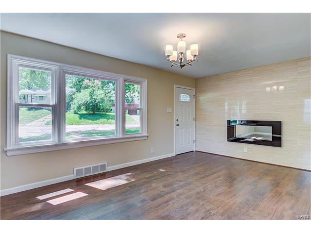 339 Reardon, St Louis, MO 63122