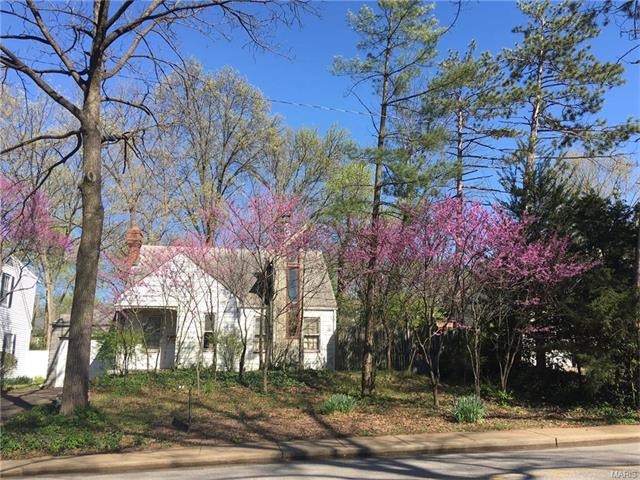 1166 Geyer, Kirkwood, MO 63122