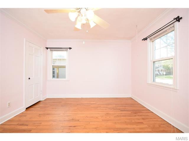 704 East Argonne Drive, St Louis, MO 63122