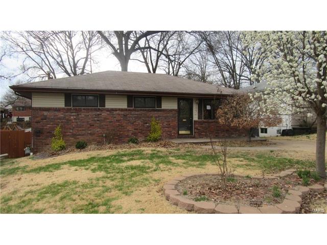 7825 Ivanhoe Street, St Louis, MO 63123