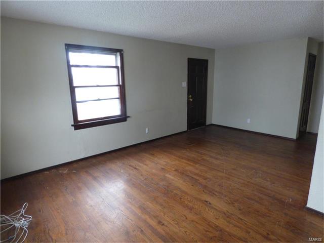 9434 Upland, St Louis, MO 63123