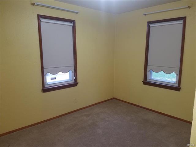 9524 Cloverhurst Drive, St Louis, MO 63123