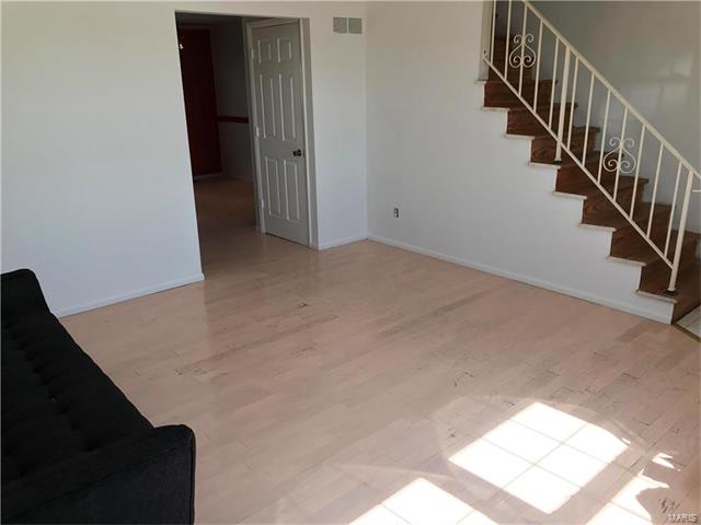 11407 Concord Village Avenue, St Louis, MO 63123