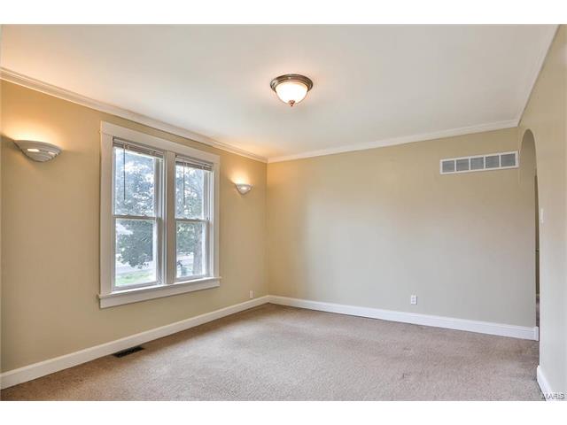 7933 Joel Avenue, St Louis, MO 63123
