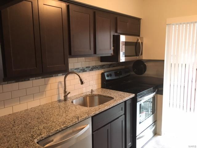 7937 Royal Arms Court, St Louis, MO 63123