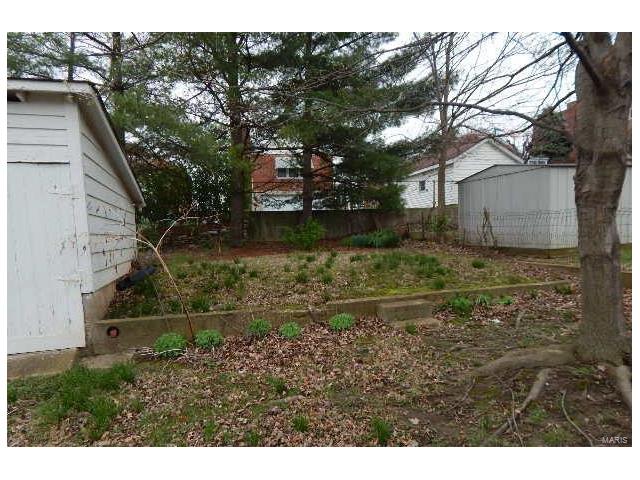 8800 Brenda Avenue, St Louis, MO 63123