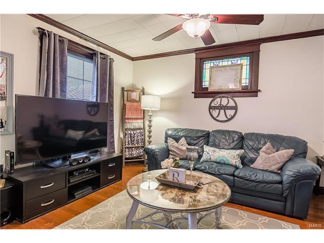4631 Tiemann Avenue, St Louis, MO 63123
