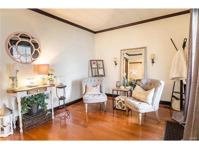 4631 Tiemann Avenue, St Louis, MO 63123