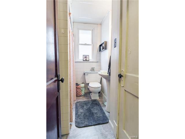 4631 Tiemann Avenue, St Louis, MO 63123