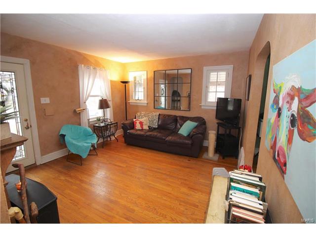 6227 Bixby Avenue, St Louis, MO 63123