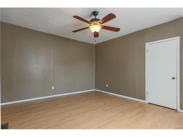 4655 Oldenburg Avenue, St Louis, MO 63123
