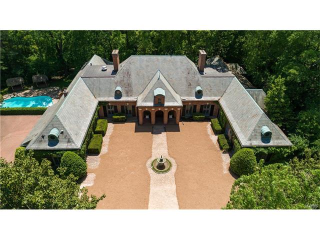 6 Barclay Woods Drive, Ladue, MO 63124