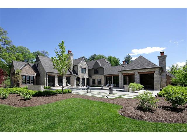 44 Overhills Drive, Ladue, MO 63124