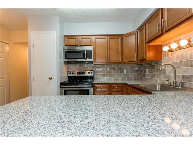 1153 Calley Drive, St Louis, MO 63125