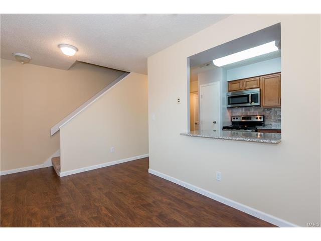 1153 Calley Drive, St Louis, MO 63125