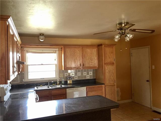 4026 Sunrise Way Drive, St Louis, MO 63125