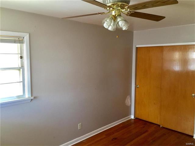 4026 Sunrise Way Drive, St Louis, MO 63125