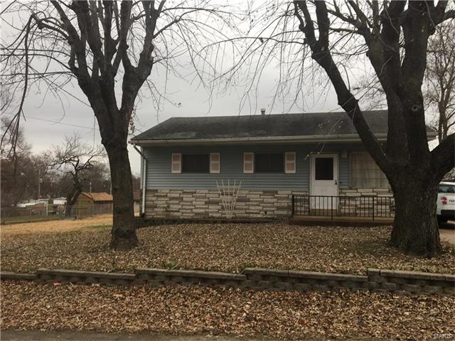 9916 Sadie Avenue, St Louis, MO 63125