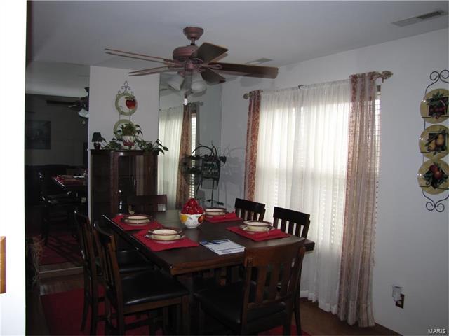 4329 Sunridge, St Louis, MO 63125