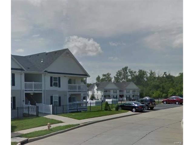 2470 Lampong Drive, St Louis, MO 63125