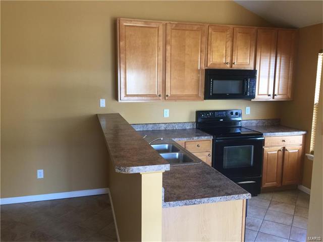 2470 Lampong Drive, St Louis, MO 63125