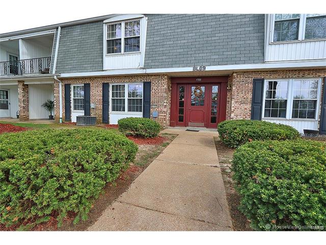 1722 Herault Place, St Louis, MO 63125