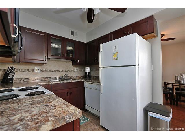 1722 Herault Place, St Louis, MO 63125