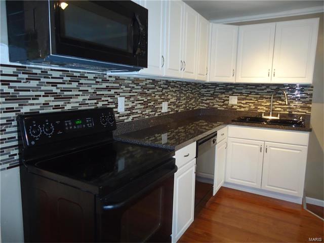 3716 Viking Avenue, St Louis, MO 63125