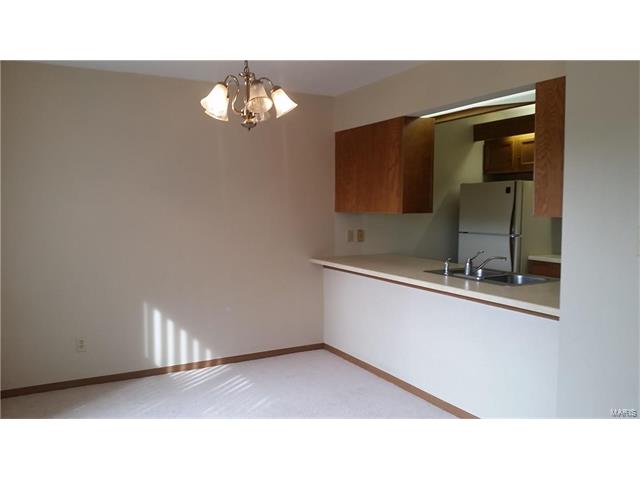 4333 Sunridge, St Louis, MO 63125