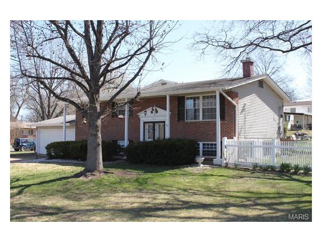 3400 GLEN BAY, St Louis, MO 63125