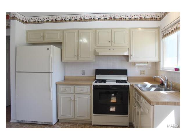 3400 GLEN BAY, St Louis, MO 63125