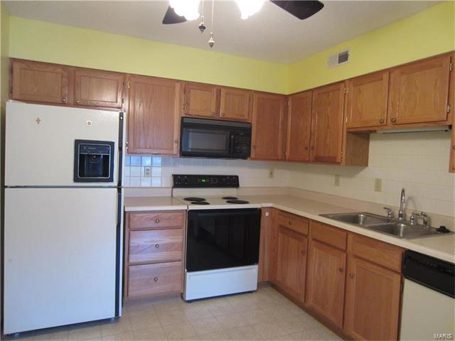 9608 Bent Pine, St Louis, MO 63126
