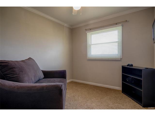 11069 Golf Crest Drive, St Louis, MO 63126