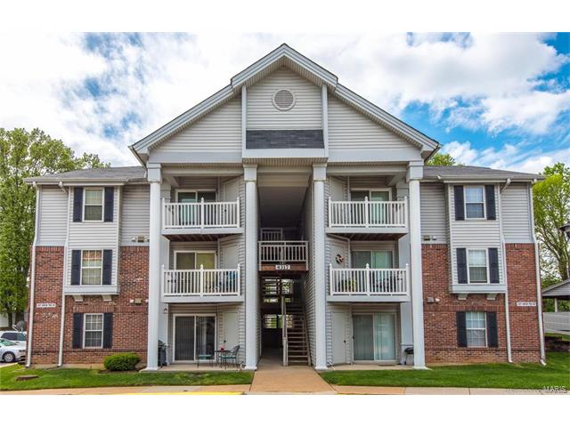 4317 Arrow Tree, St Louis, MO 63128