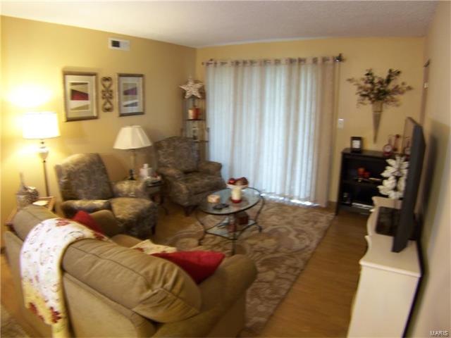 5265 Cricket Glen, St Louis, MO 63129