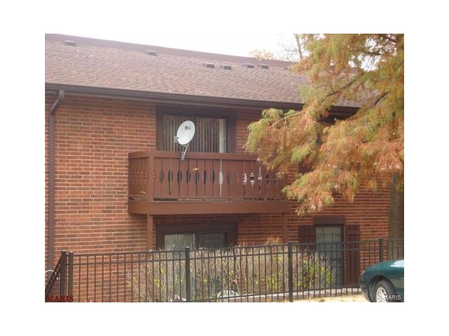 5543 Baronridge, St Louis, MO 63129