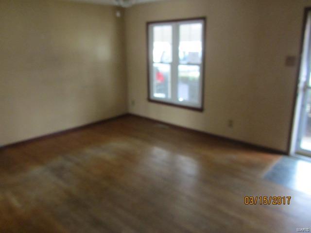 6801 Burkemo Court, Unincorporated, MO 63129