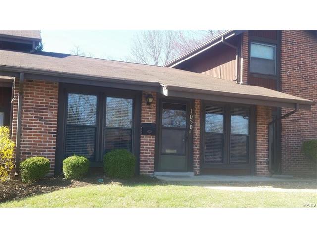1050 Tavistock Circle, St Louis, MO 63129