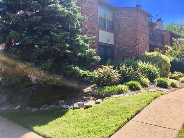 6844 Cottage Grove, St Louis, MO 63129