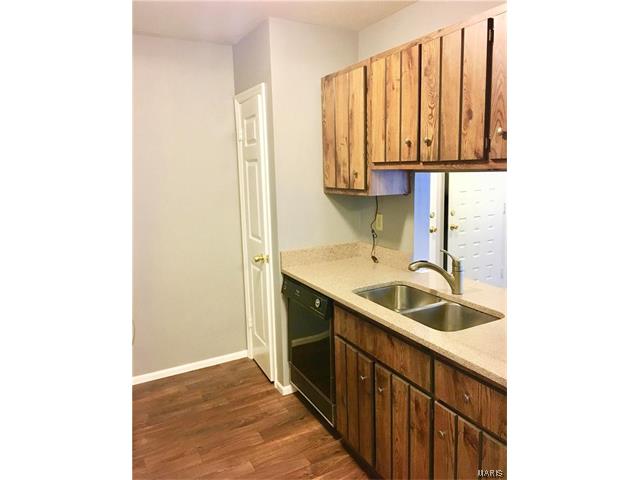 6844 Cottage Grove, St Louis, MO 63129